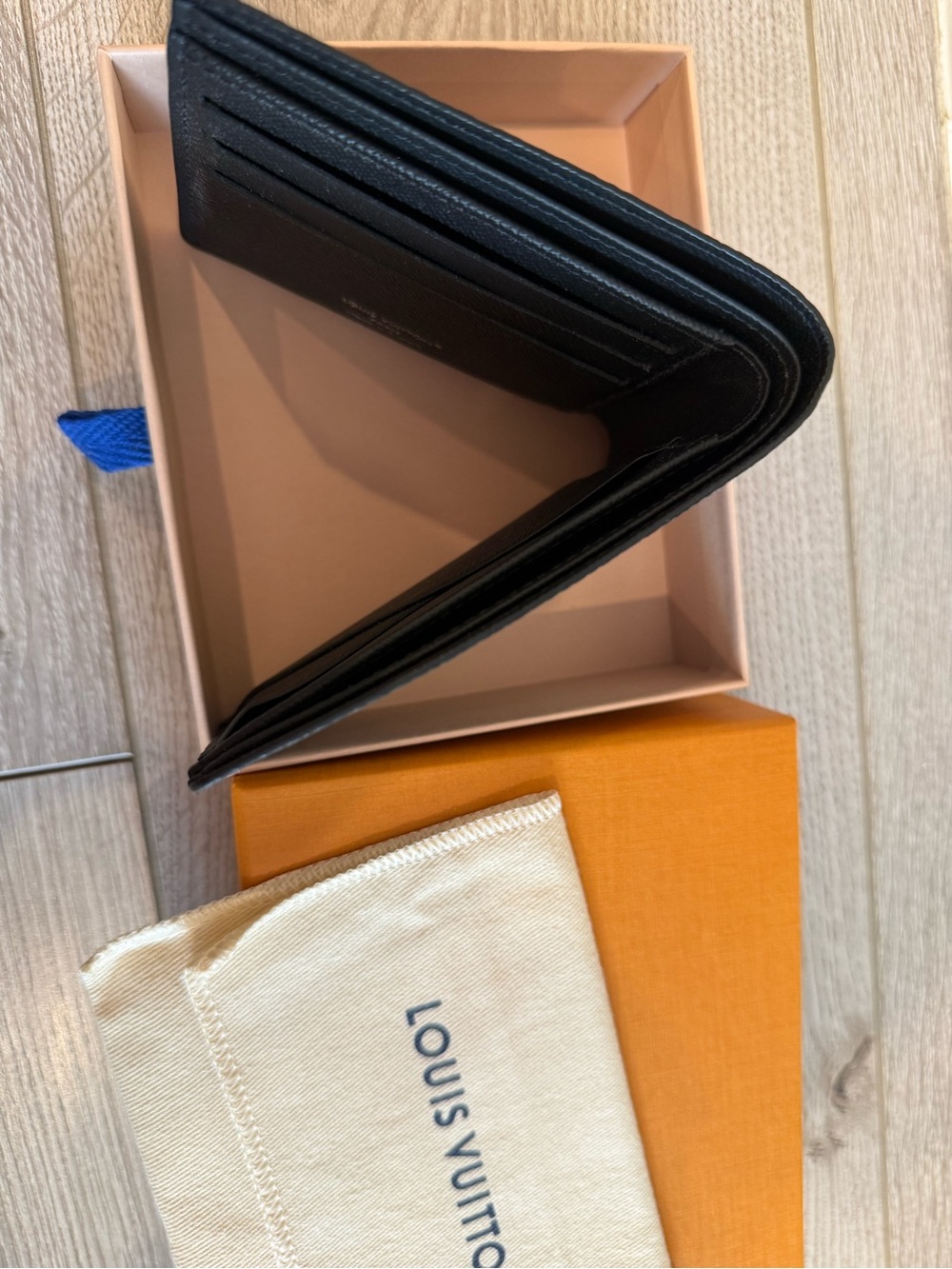Louis Vuitton Men's Black Monogram Canvas Bifold Multiple Wallet - Picture 3 of 8